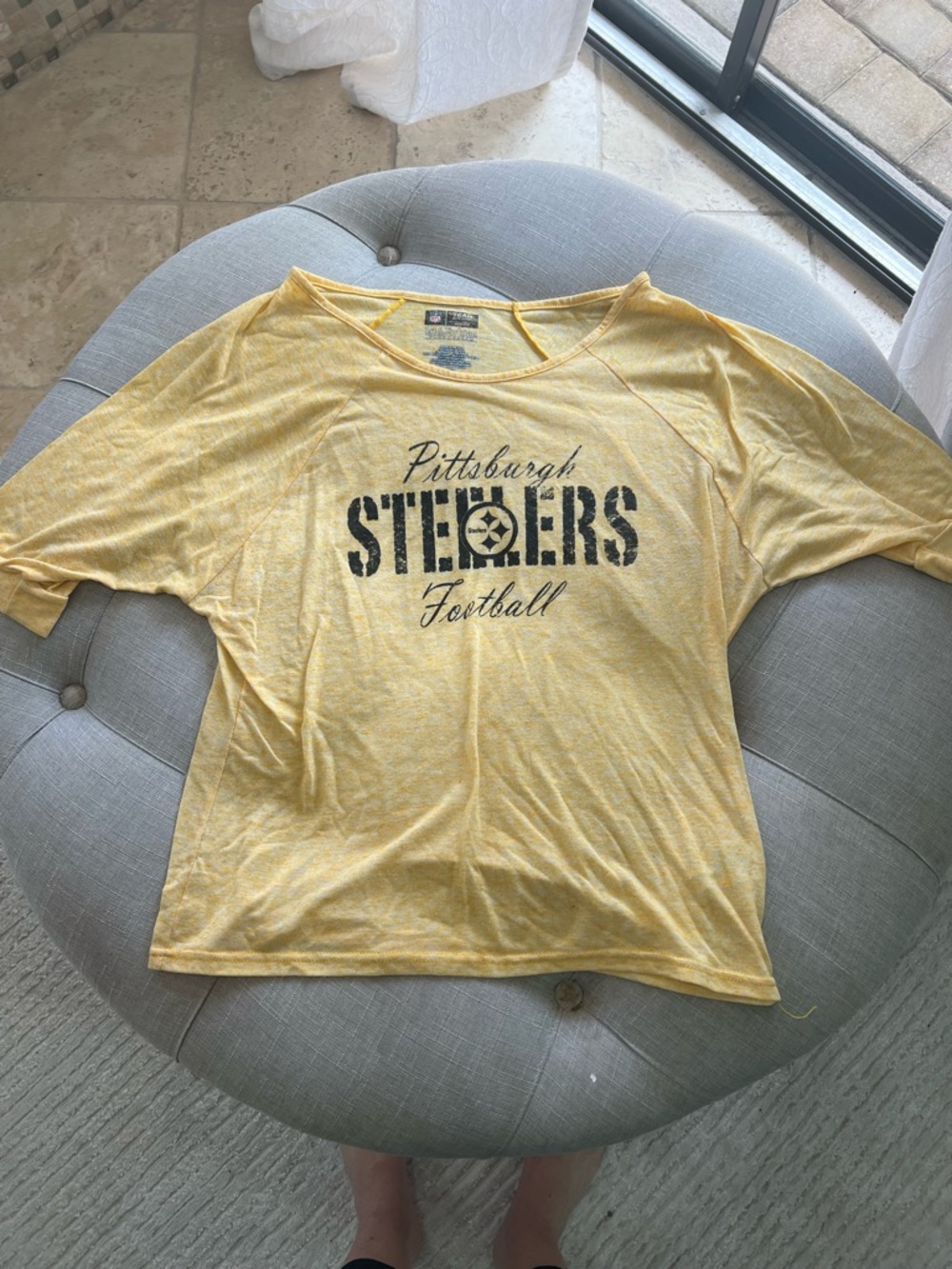 NFL Pittsburgh Steelers Women's Yellow Heathered Batwing Graphic Tee